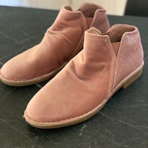 Bob's Velvet and Corduroy ankle boots. Size 8.5